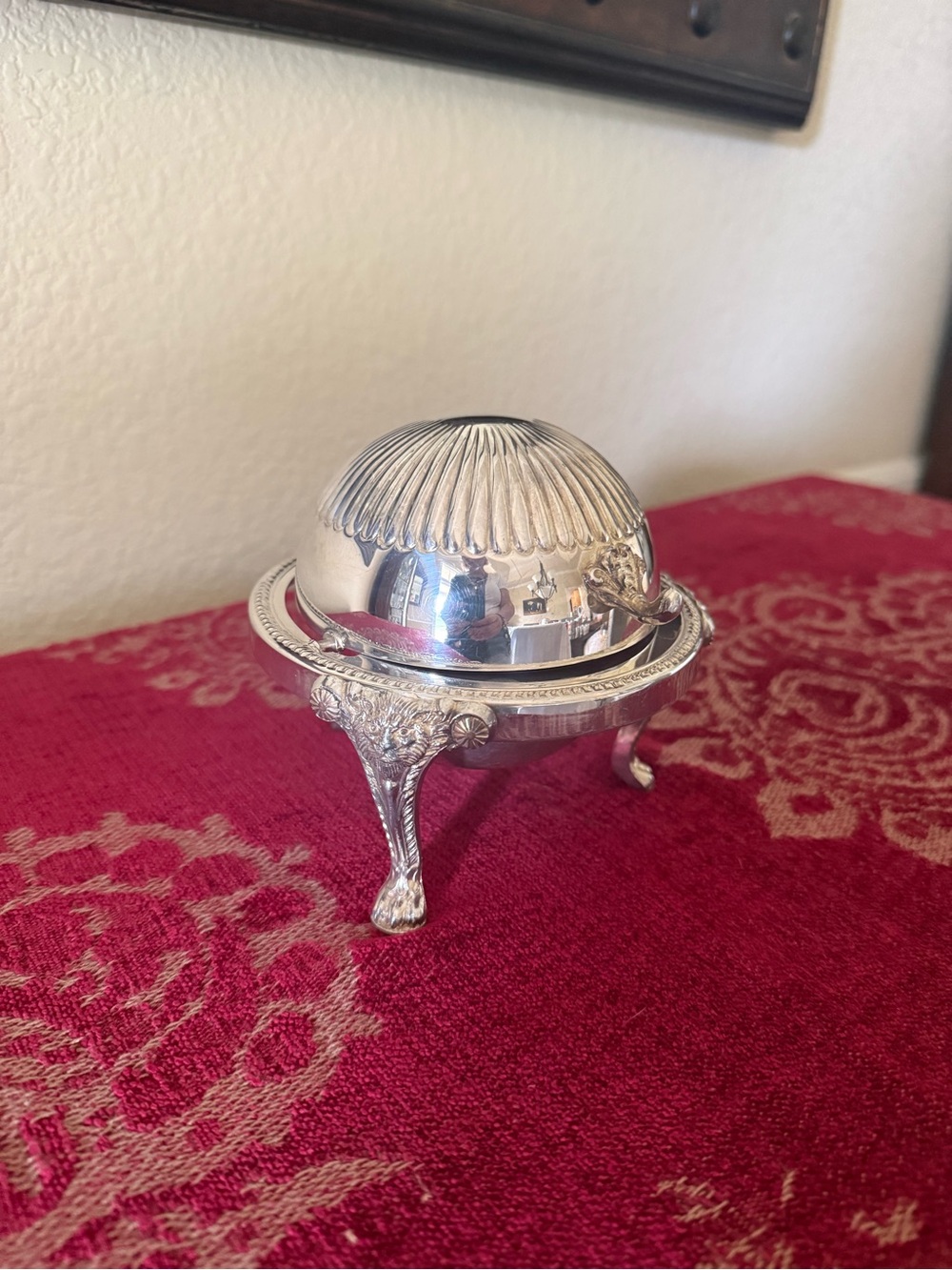 Silver Decorative Dome Butter Keeper - Elegant Home Dining Accessory Vintage